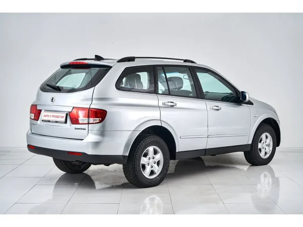 SsangYong Kyron, I Рестайлинг фото №5