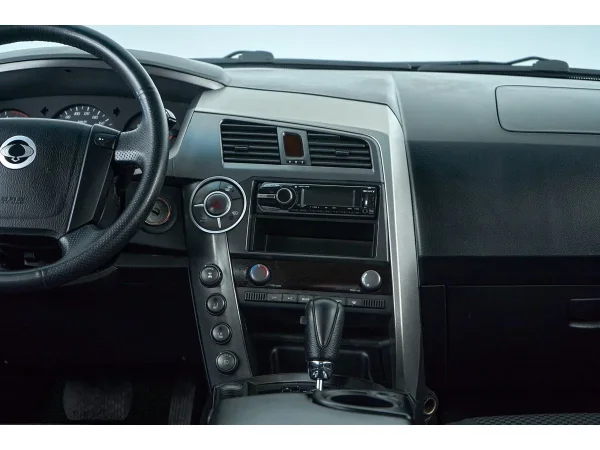 SsangYong Kyron, I Рестайлинг фото №9