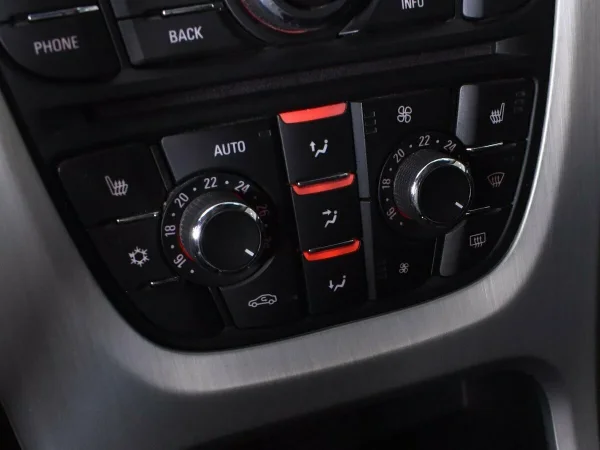 Opel Astra, J Рестайлинг фото №8