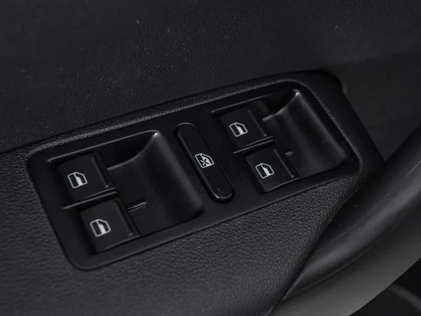 Volkswagen Polo, V Рестайлинг фото №13