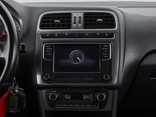 Volkswagen Polo, V Рестайлинг фото №16