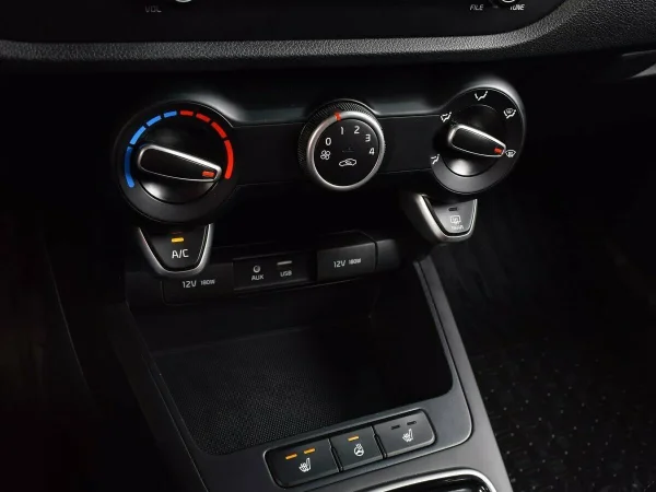 Kia Rio, IV фото №8