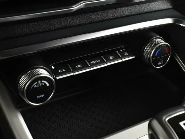 Geely Coolray, I фото №9