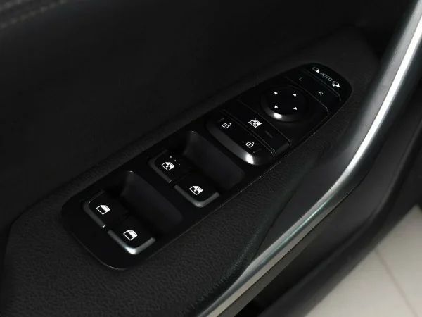 Kia Stinger, I фото №11