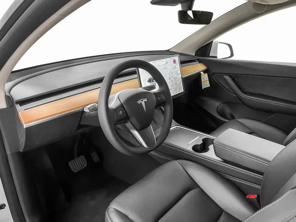 Tesla Model Y, I фото №10