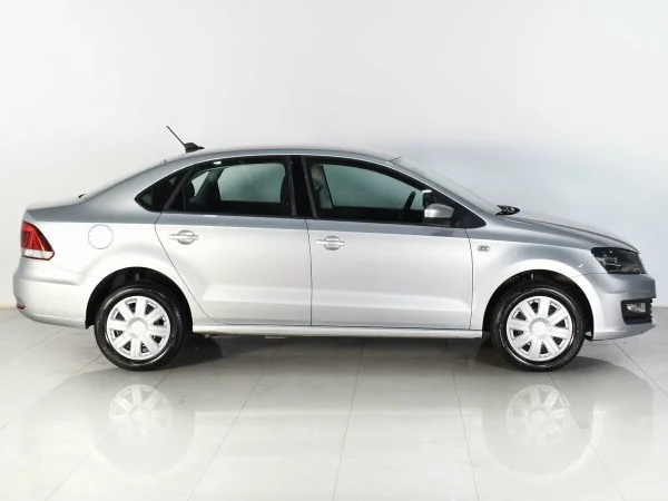 Volkswagen Polo, V Рестайлинг фото №4