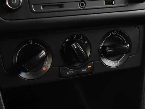Volkswagen Polo, V Рестайлинг фото №8