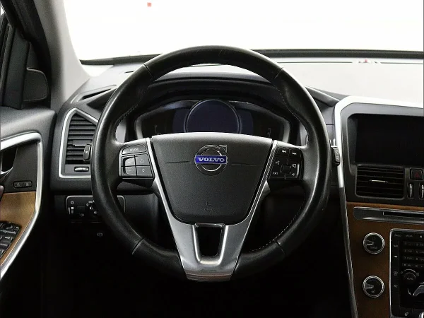 Volvo XC60, I Рестайлинг фото №10