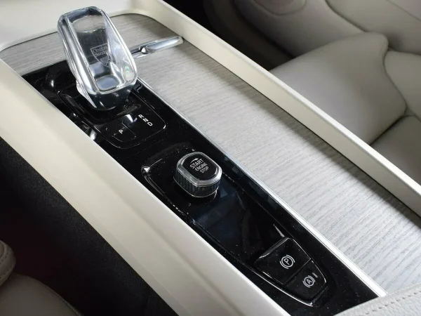 Volvo XC60, II Рестайлинг фото №8