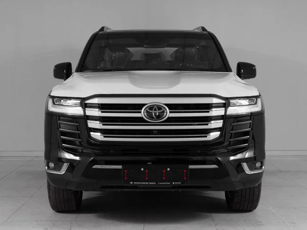 Toyota Land Cruiser, 300 Series фото №2