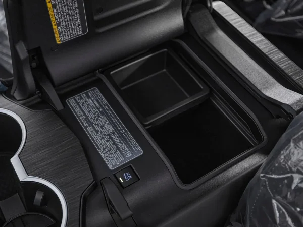 Toyota Land Cruiser, 300 Series фото №22