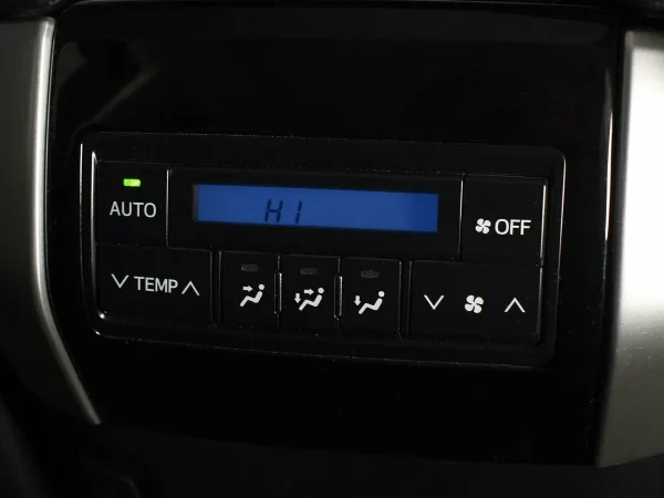 Toyota Land Cruiser Prado, 150 Series Рестайлинг 3 фото №9