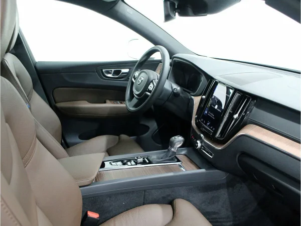 Volvo XC60, II фото №11