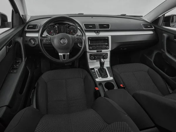 Volkswagen Passat, B7 фото №7