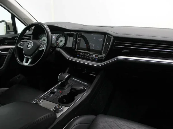 Volkswagen Touareg, III фото №10