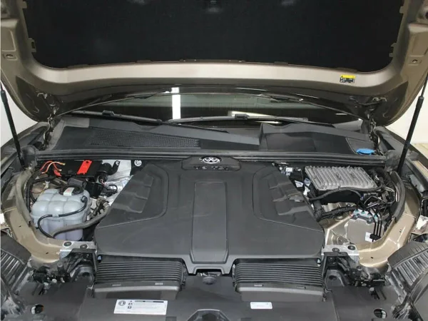 Volkswagen Touareg, III фото №8