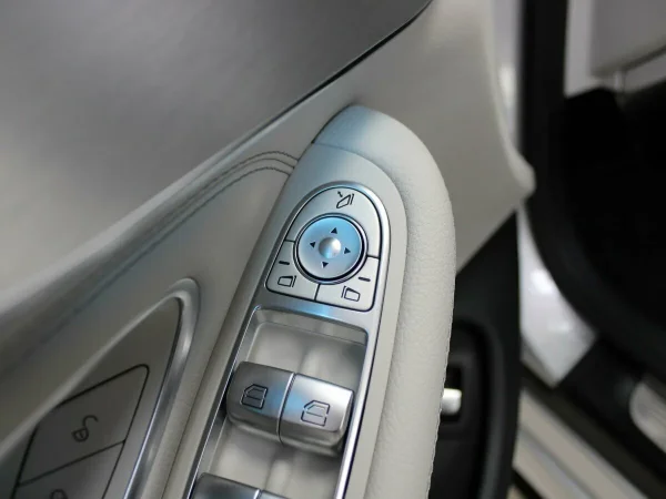 Mercedes-Benz C-Класс, IV (W205) фото №19