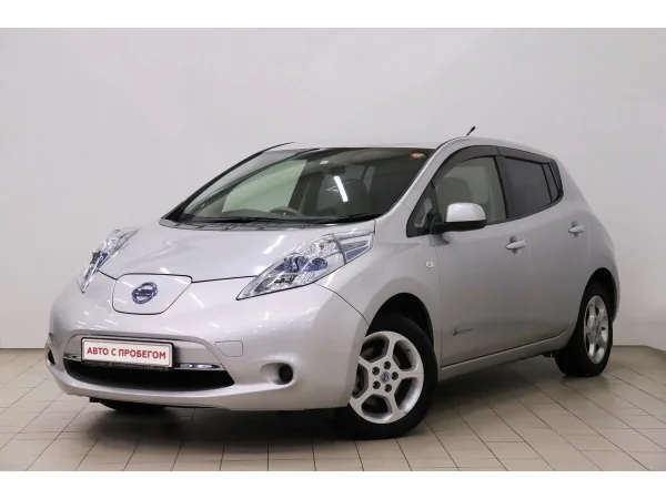 Nissan Leaf, I (ZE0/AZE0) фото №1
