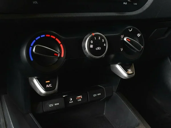 Kia Rio, IV фото №8