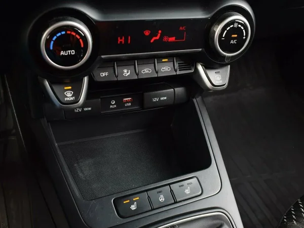 Kia Rio, IV фото №8