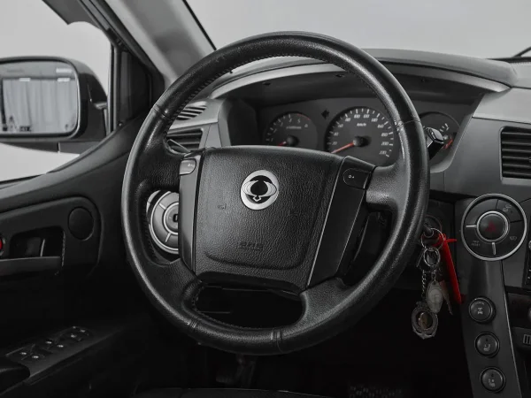 SsangYong Kyron, I Рестайлинг фото №10
