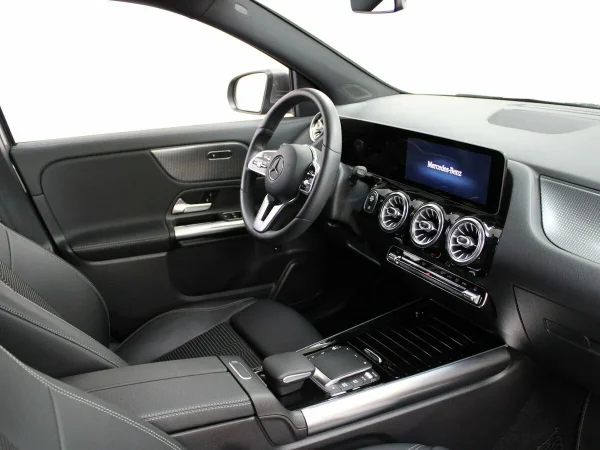 Mercedes-Benz GLA, II (H247) фото №10