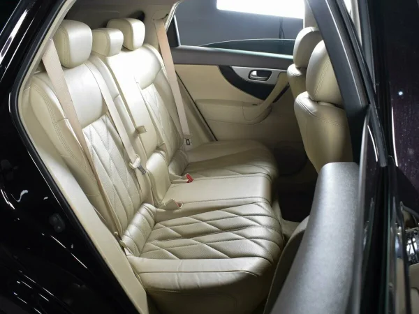 Infiniti QX70 фото №14