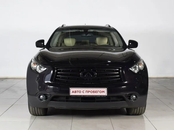 Infiniti QX70 фото №2