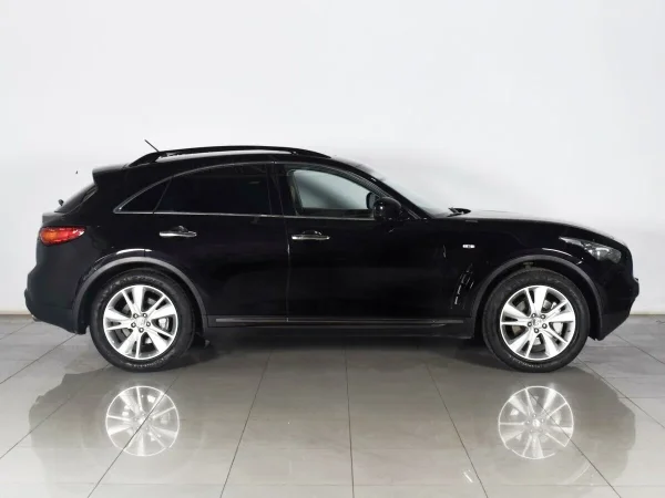 Infiniti QX70 фото №4