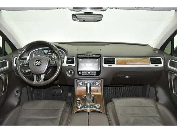 Volkswagen Touareg, II Рестайлинг фото №8