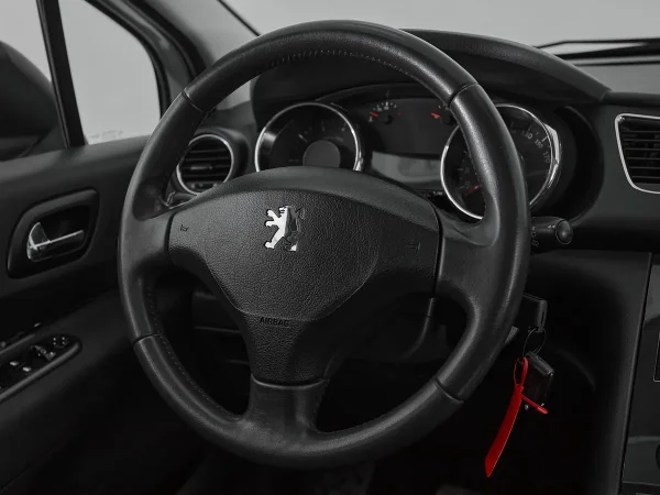 Peugeot 3008, I фото №11