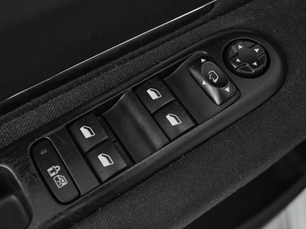 Peugeot 3008, I фото №14