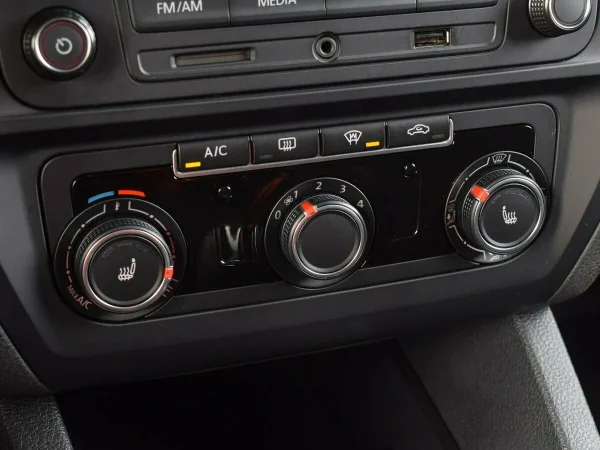 Volkswagen Jetta, VI Рестайлинг фото №7