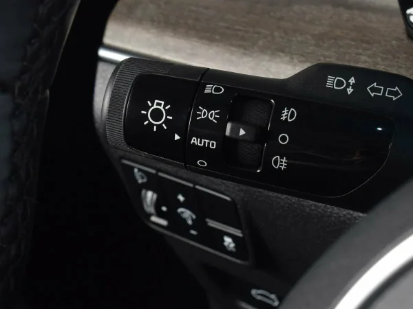 Kia K5, III фото №9
