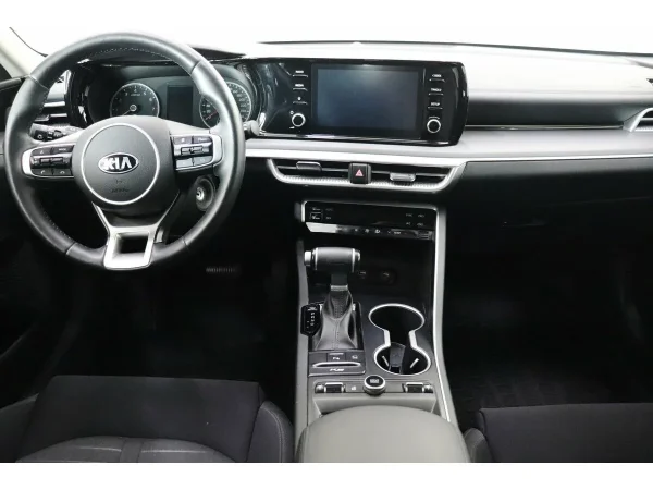 Kia K5, III фото №11