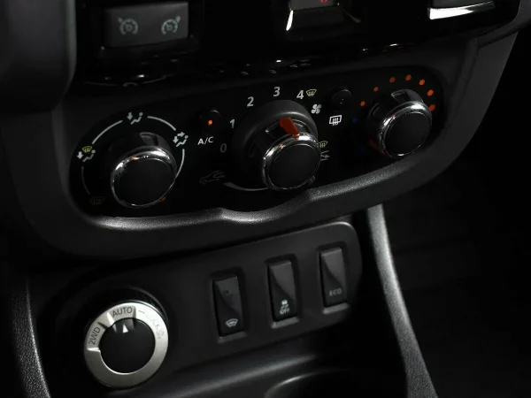 Renault Duster, I Рестайлинг фото №8