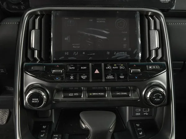 Lexus LX, IV фото №23