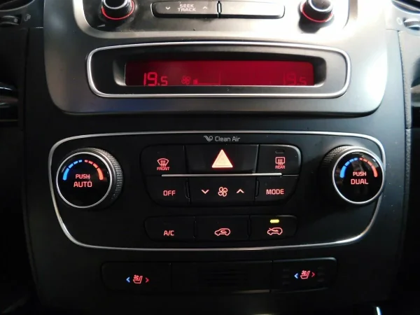 Kia Sorento, II Рестайлинг фото №16