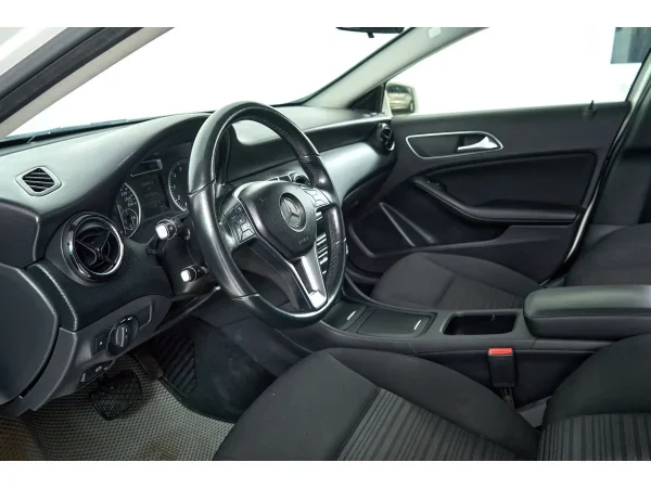 Mercedes-Benz A-Класс, III (W176) фото №13