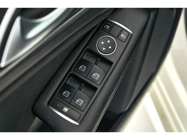 Mercedes-Benz A-Класс, III (W176) фото №14