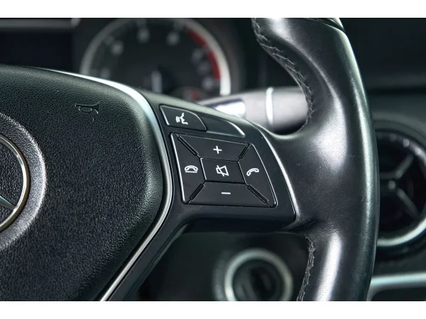 Mercedes-Benz A-Класс, III (W176) фото №19