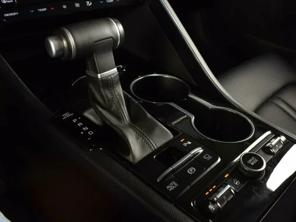 Kia K5, III фото №7