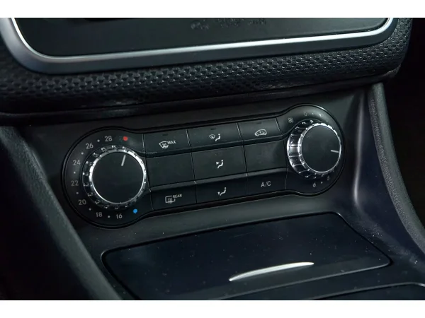 Mercedes-Benz A-Класс, III (W176) фото №16