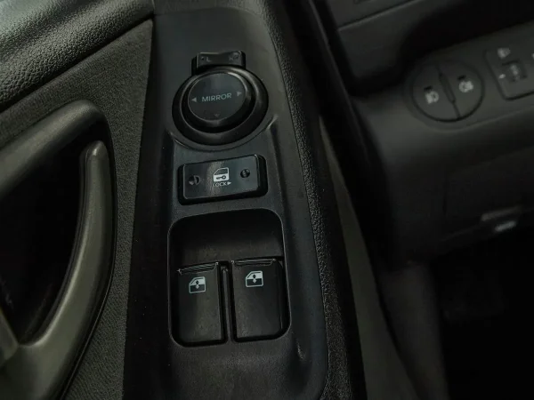 Hyundai H-1, II фото №12