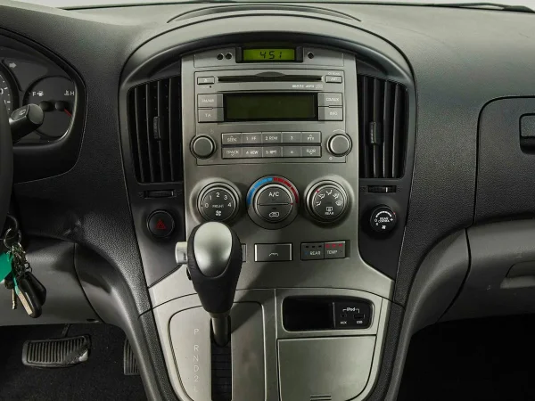 Hyundai H-1, II фото №14