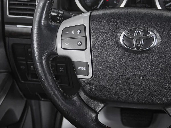 Toyota Land Cruiser, 200 Series Рестайлинг 1 фото №12