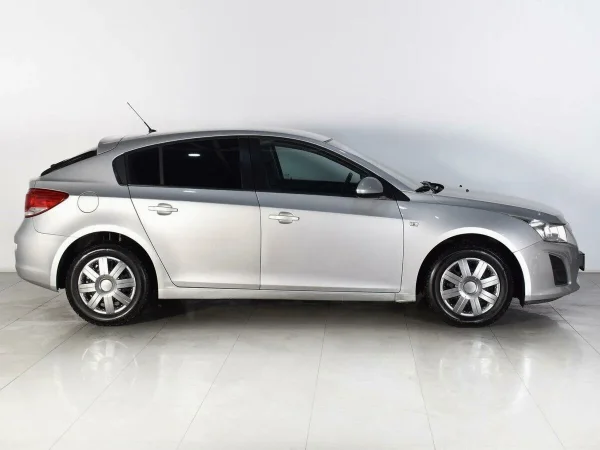 Chevrolet Cruze, I Рестайлинг фото №4