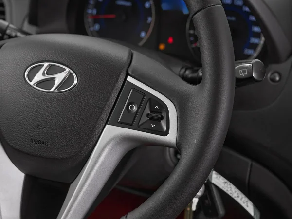 Hyundai Solaris, I фото №12