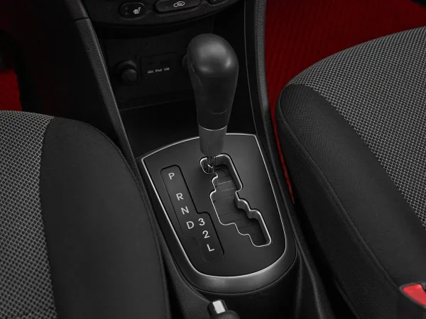 Hyundai Solaris, I фото №15
