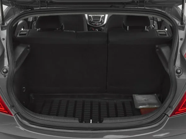 Hyundai Solaris, I фото №17